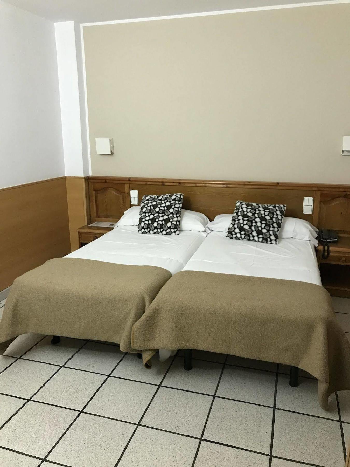 Hotel Pitiusa アンドラ・ラ・ベリャ エクステリア 写真