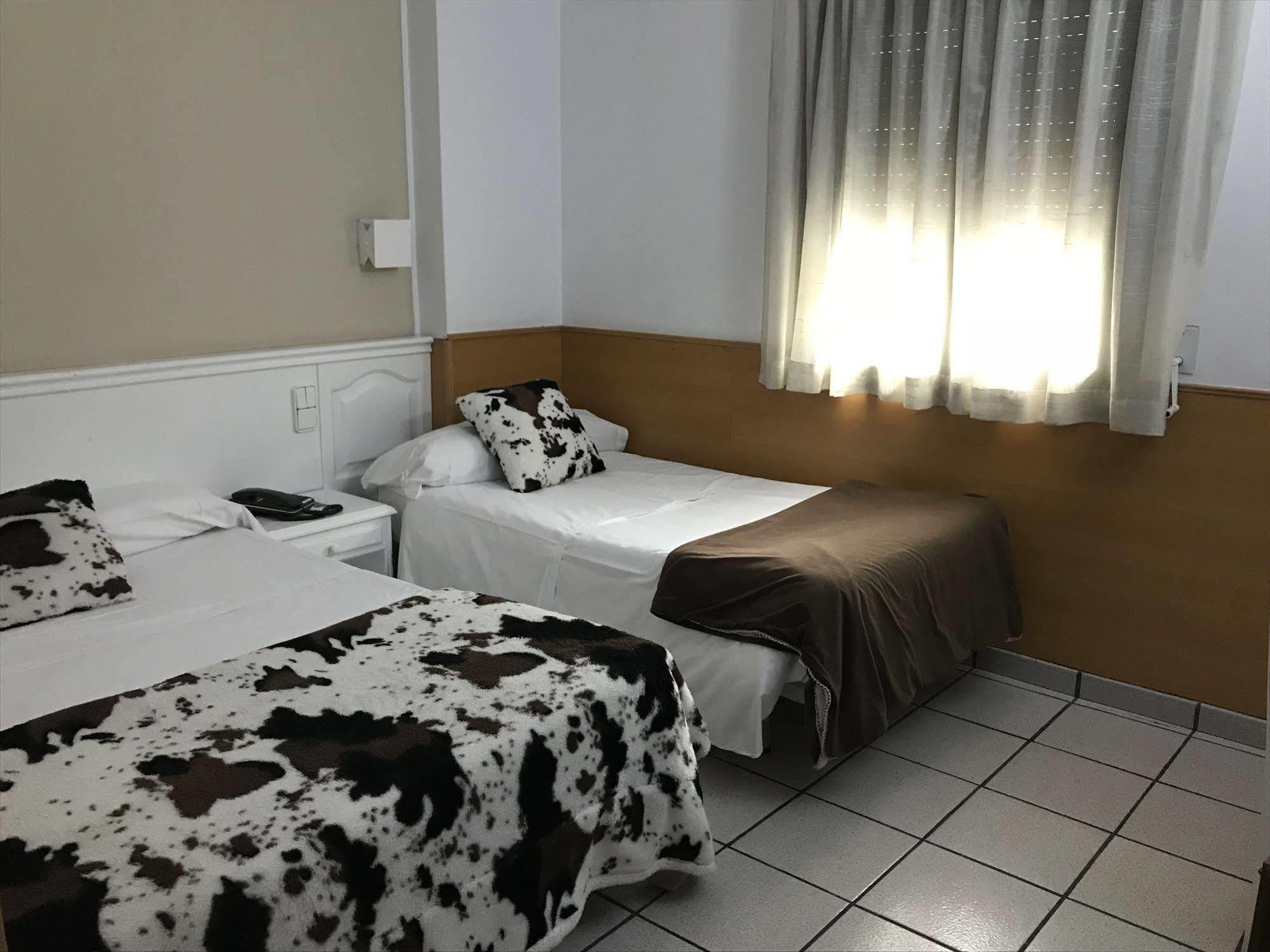 Hotel Pitiusa アンドラ・ラ・ベリャ エクステリア 写真
